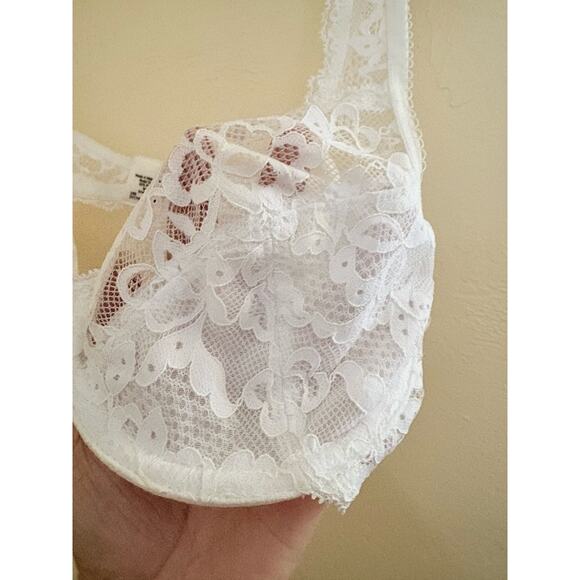 Maidenform White Lace Underwire Bra 34B Sheer Floral Unlined Demi Lingerie - Picture 3 of 4